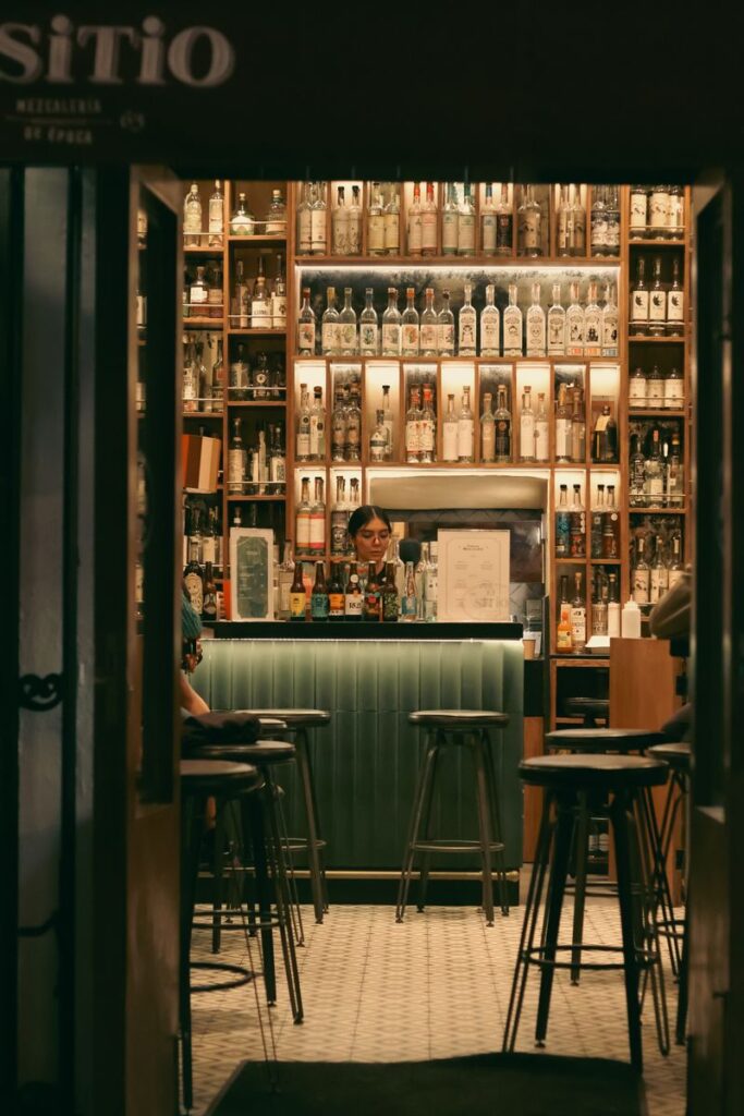 Bar con actividad que con uso normal produce desgaste de instalaciones seguro hostelería